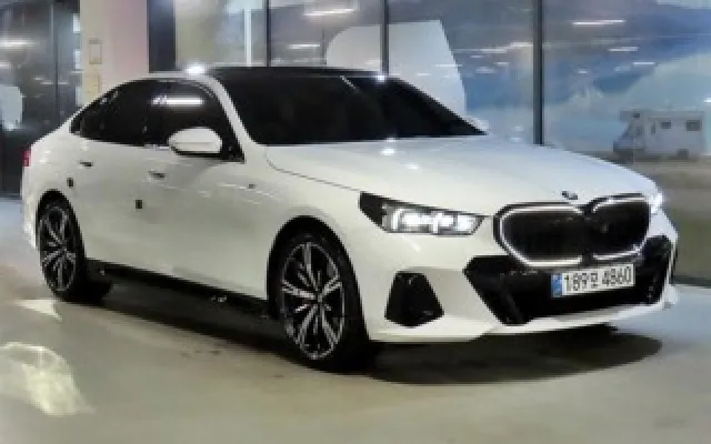 인천경차중고 5시리즈 (G60) 530i xDrive 매물 사진 1 - 2024/12 22,197km